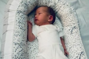 Dezvoltarea bebelusului in prima luna de viata